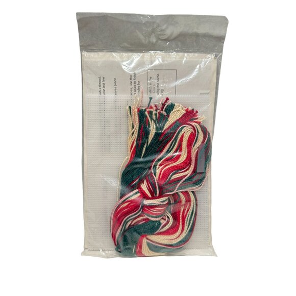 Plastic Canvas Rose Coasters & Caddy Kit Bernat 3.25"x 3.25" NIP Red Pink Flower - Picture 4 of 4